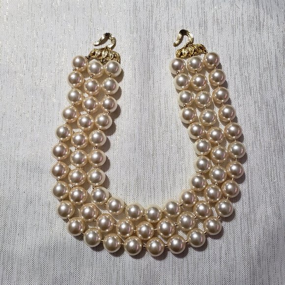 Vintage Necklace Pearls. The faux "pearls" are the size of a dime. 17" long. - Picture 1 of 8
